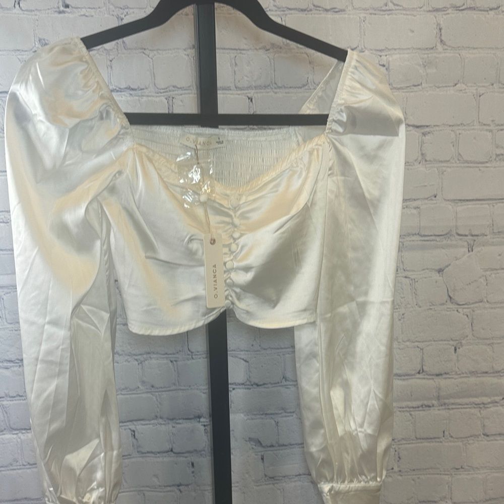 🤍 O.VIANCA Ivory Satin Puff Sleeve Crop Top – Size Small (NWT)